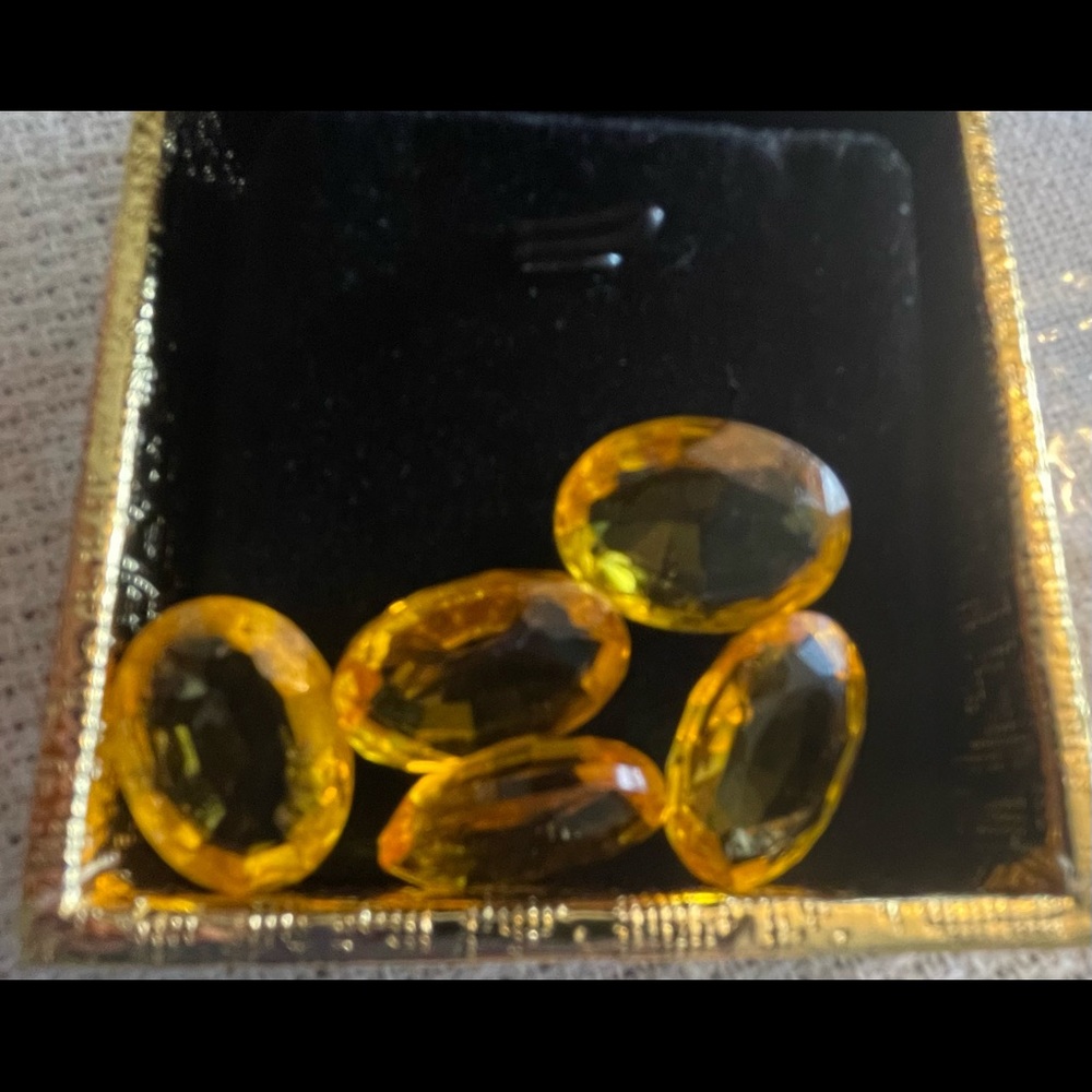 Topaz Gemstone - Picture 5 of 6